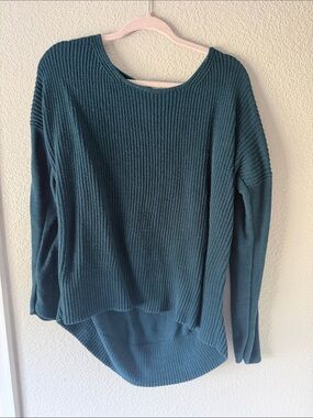 Indigenous Ribbed Scoop Neck Sweater in Teal